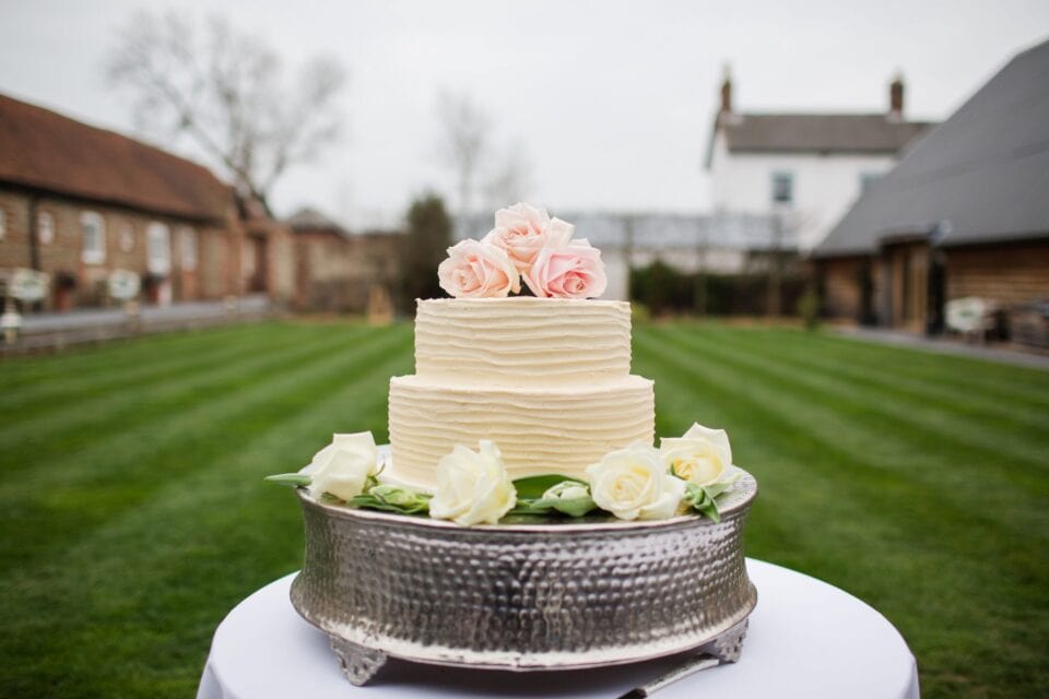 , Wedding cakes to wow!